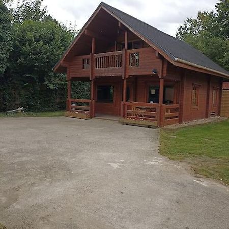 Bury  Chalet A La Campagne מראה חיצוני תמונה