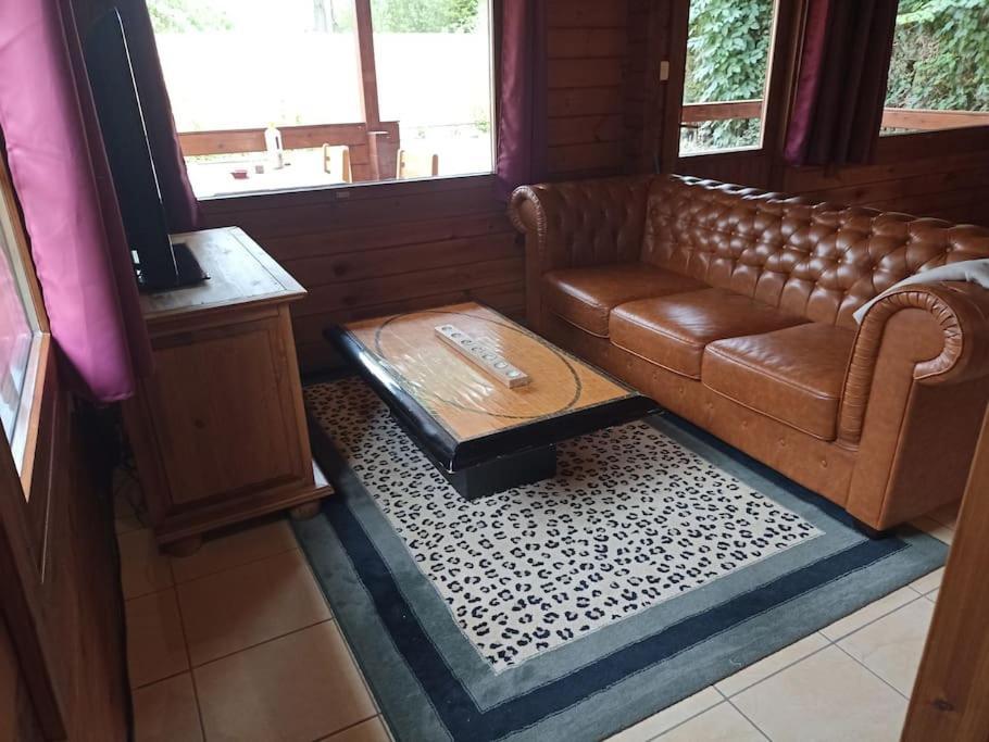 Bury  Chalet A La Campagne מראה חיצוני תמונה
