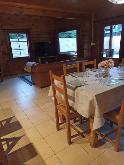Bury  Chalet A La Campagne מראה חיצוני תמונה