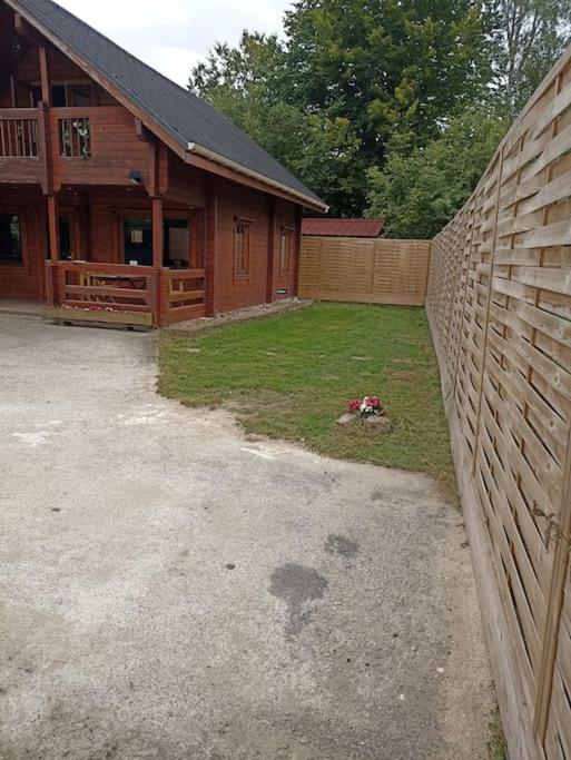Bury  Chalet A La Campagne מראה חיצוני תמונה