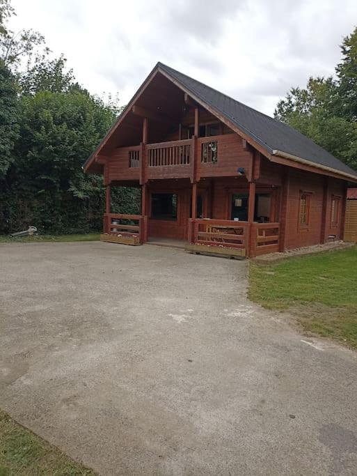 Bury  Chalet A La Campagne מראה חיצוני תמונה